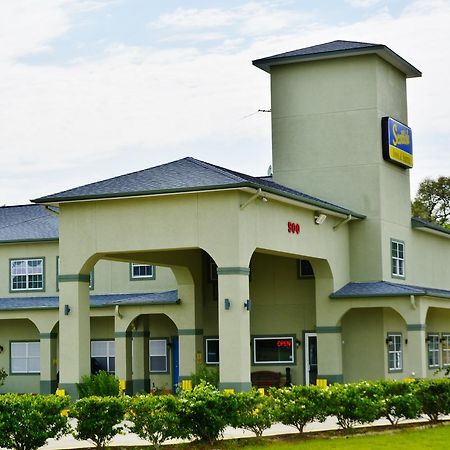 Scottish Inn And Suites Alvin Exterior photo